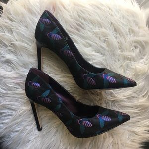Nine West Bee Embroidery Heels Pumps pointed toe
